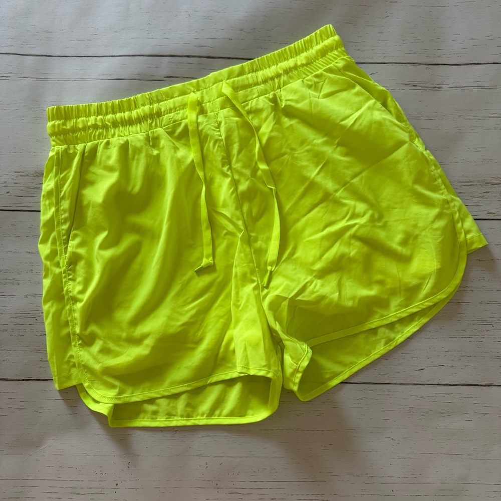 BuffBunny Flo Shorts